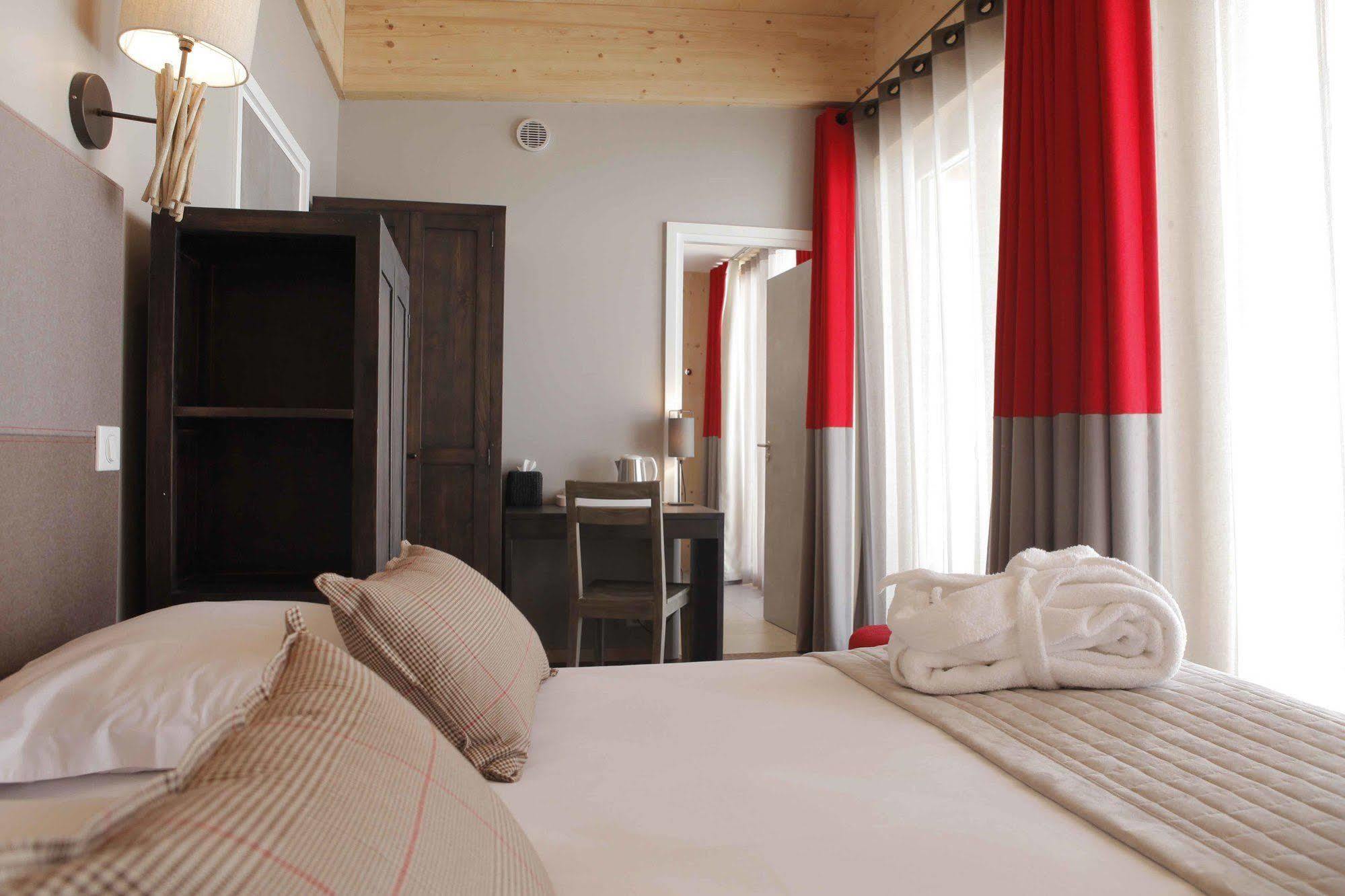 L'Aiguille Grive Chalets Hotel Les Arcs  Exterior photo